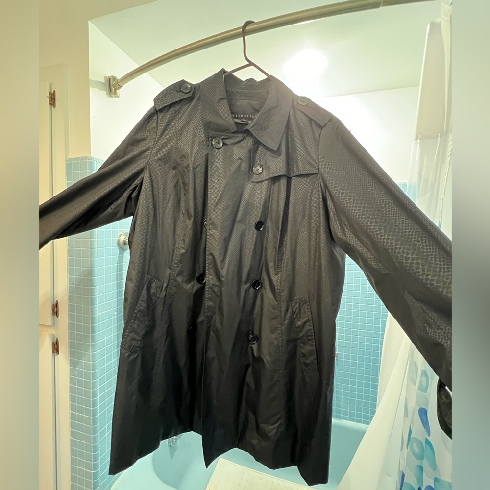 Women’s light weight rain/fall spring jacket